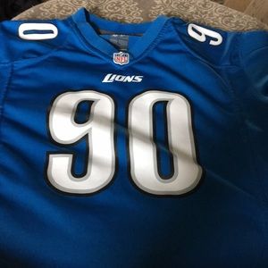 XL boys Detroit Lion’s Jersey (Suh)